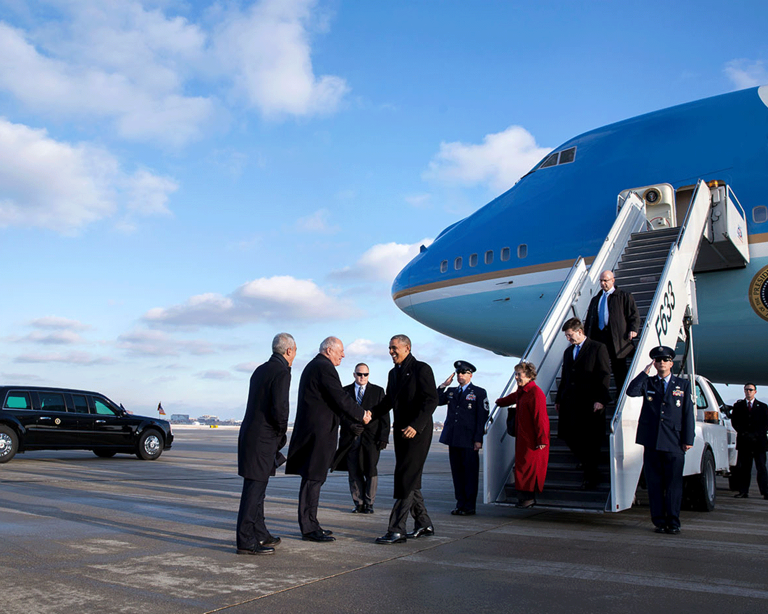 Barack Obama arriving at O'Hare International Airport in Chicago