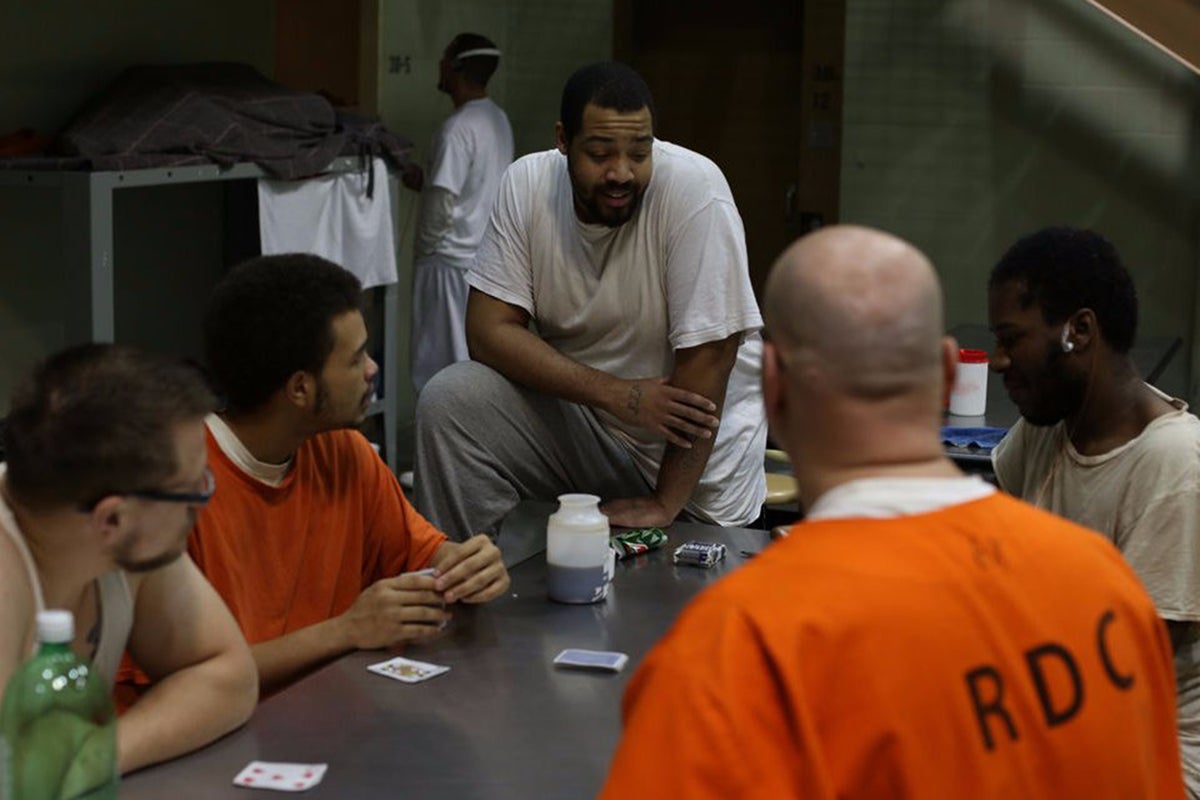 7 people went undercover as inmates for 2 months, and they revealed ...