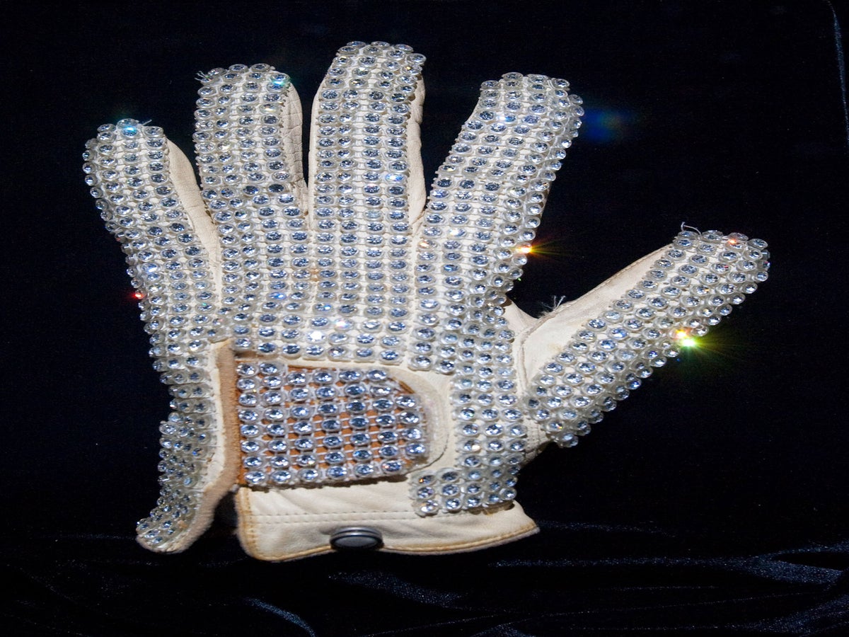Michael Jackson Motown 25 Glove - Too Many Frequently Asked Questions! 