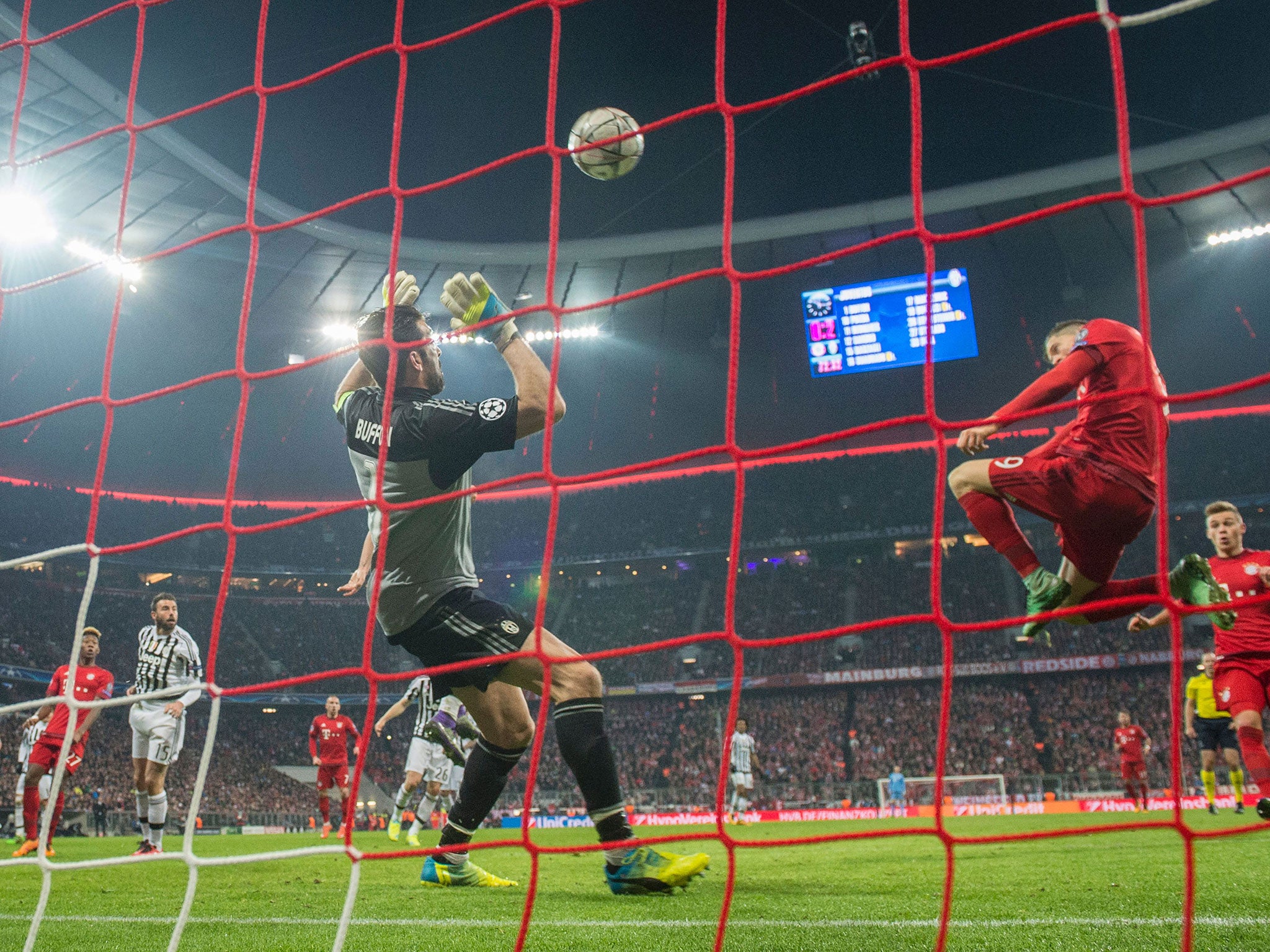Robert Lewandowski scores for Bayern Munich