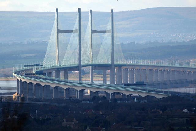 Tolls on the Severn Crossings between England and Wales are to be halved by 2018