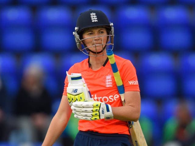 Charlotte Edwards scored her 11th half-century in T20 internationals as England started with a victory