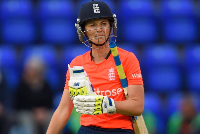Charlotte Edwards scored her 11th half-century in T20 internationals as England started with a victory