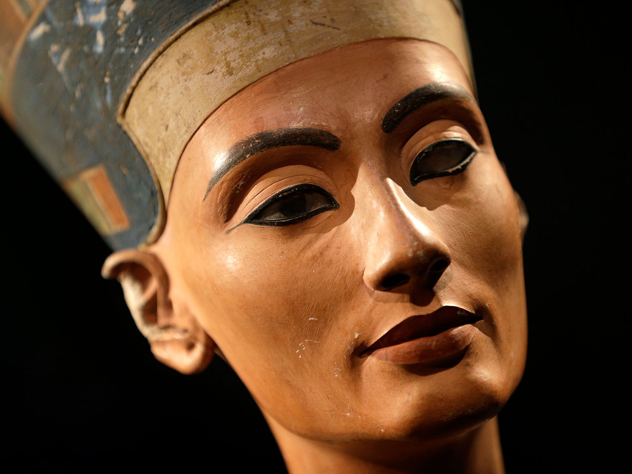 The Nefertiti bust is pictured during a press preview of the exhibition 'In The Light Of Amarna' to mark the 100 years of the Nefertiti bust discovery at the Neues Museum (New Museum) in Berlin, on December 5, 2012