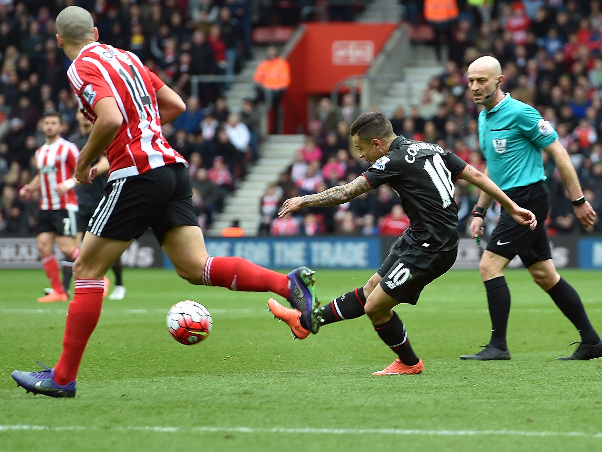 &#13;
Philippe Coutinho puts Liverpool in front&#13;