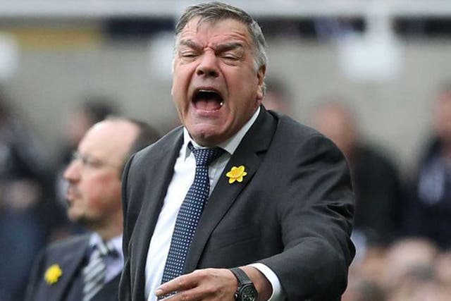 Sunderland manager Sam Allardyce reacts on the touchline