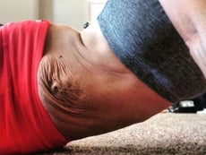 A Brazilian Tattoo Artist Is Making Stretch Marks Disappear With Ink The Independent The Independent