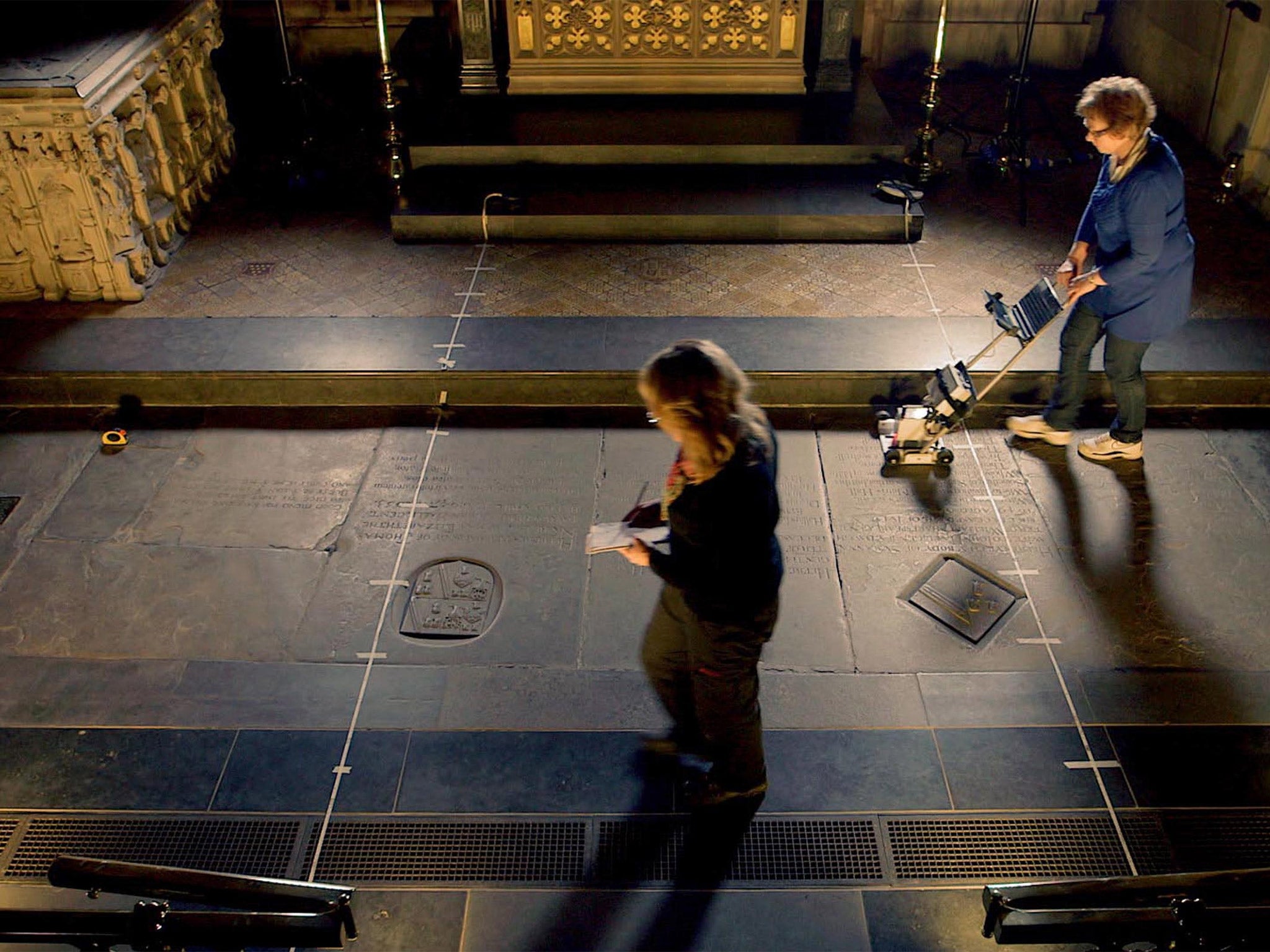 Erica Utsi scanning Shakespeare’s grave using ground-penetrating radar