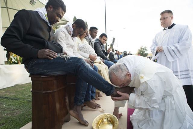 The Pontiff washed and kissed the feet of men and women at the Castelnuovo di Porto refugees centre