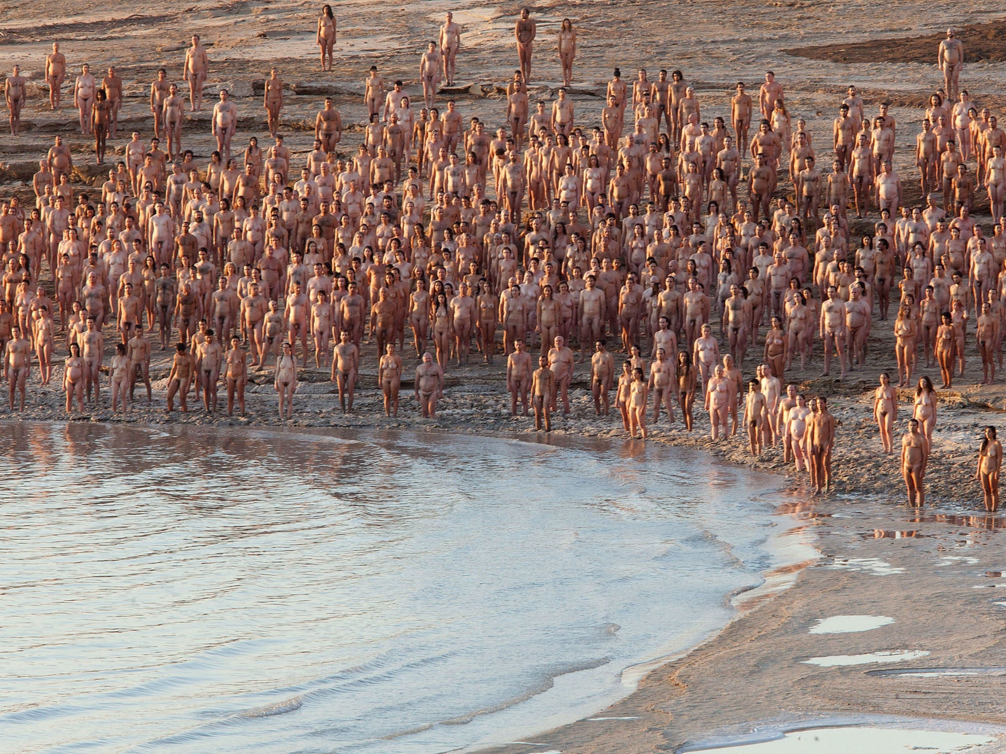 More than 1,000 nude Israelis pose for US photographer Spencer Tunick's first Middle East mass shoot in 2011