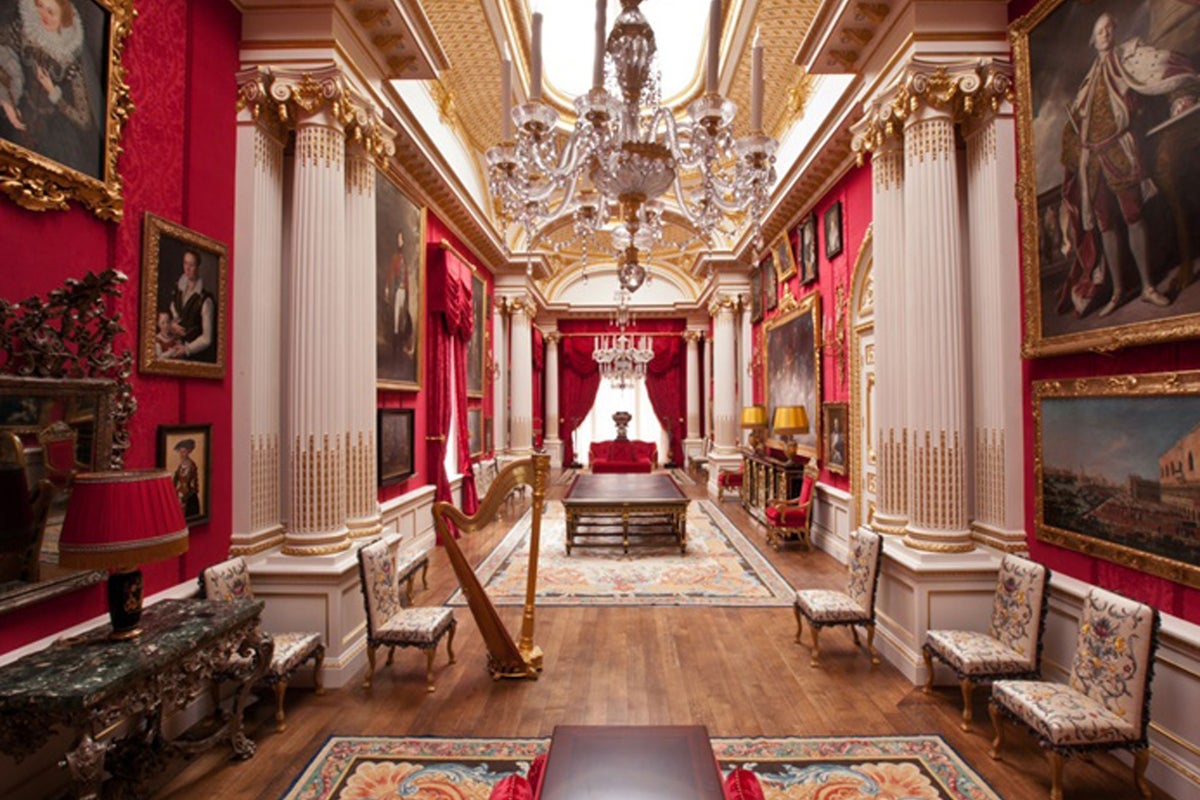 London property crisis: Qatari investors now own £1bn in Mayfair real ...