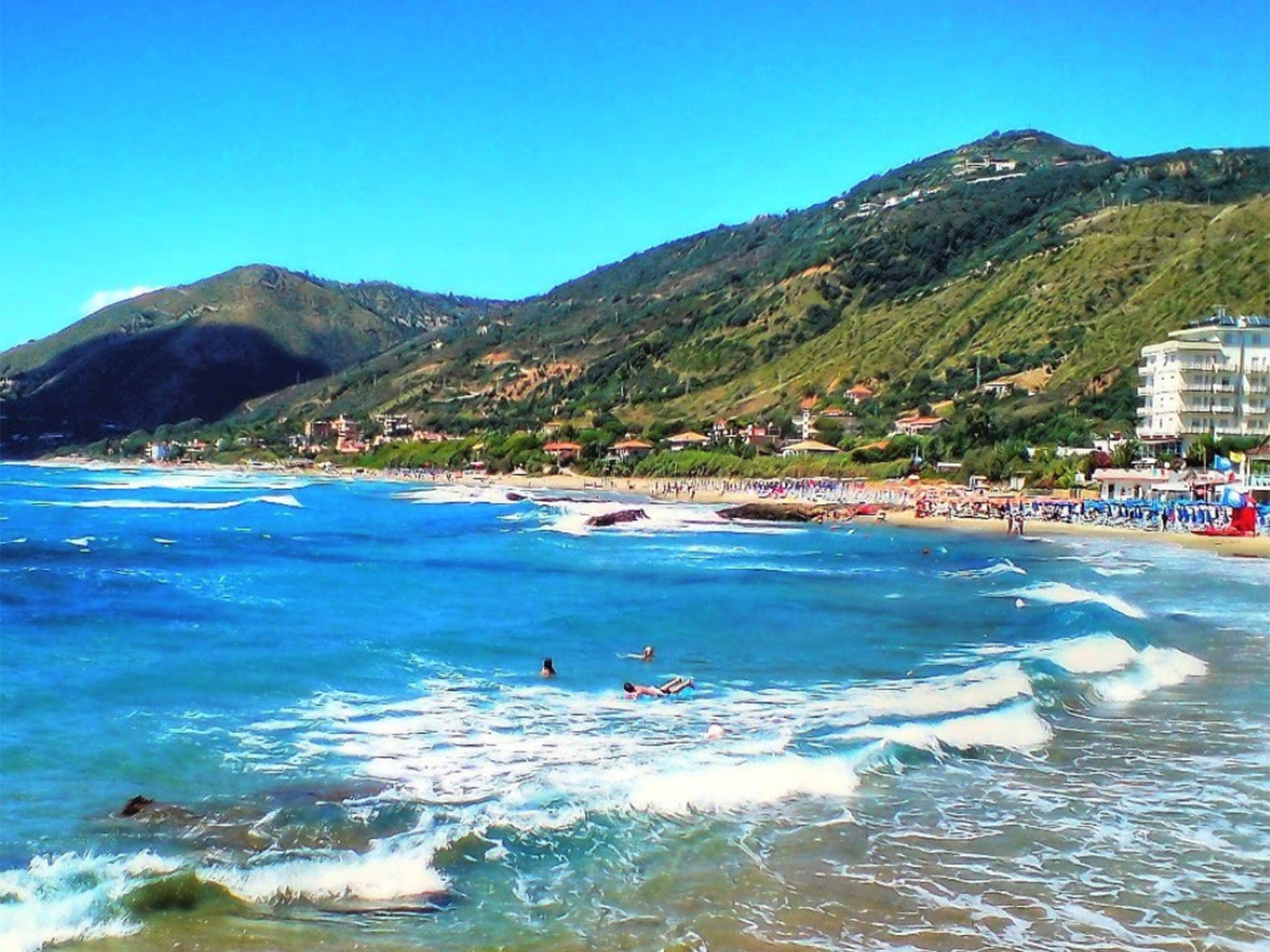 The shores of Acciaroli, renowned for the longevity of its residents