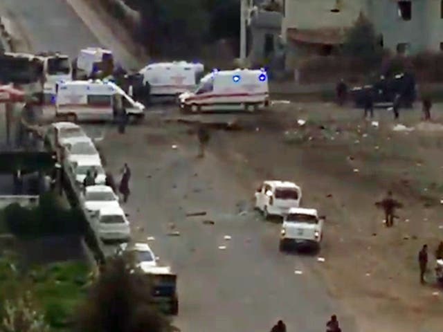Ambulances arrive at scene of Diyarbakir explosion