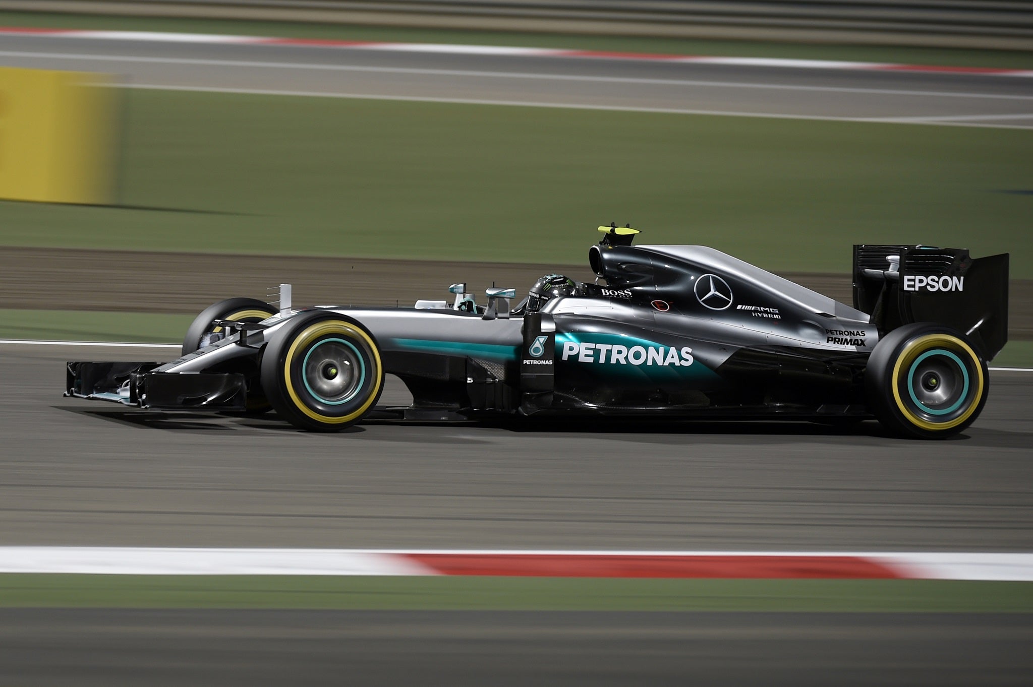 &#13;
Nico Rosberg on his way to victory in the Bahrain Grand Prix &#13;