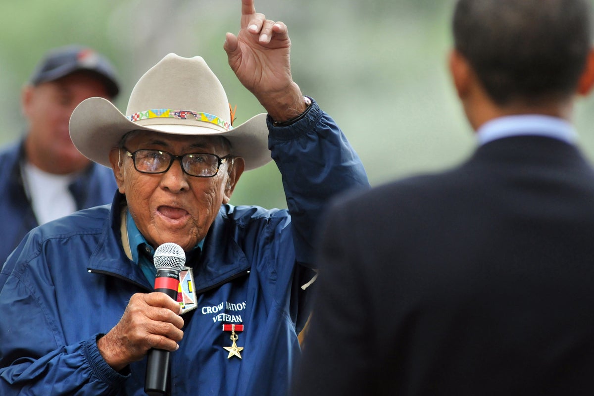 Joe Medicine Crow dead: Revered Native American war chief and historian ...