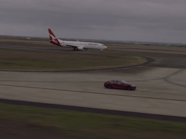 Tesla Model S races a Qantas passenger jet in an instant ‘Plane vs Car’ classic