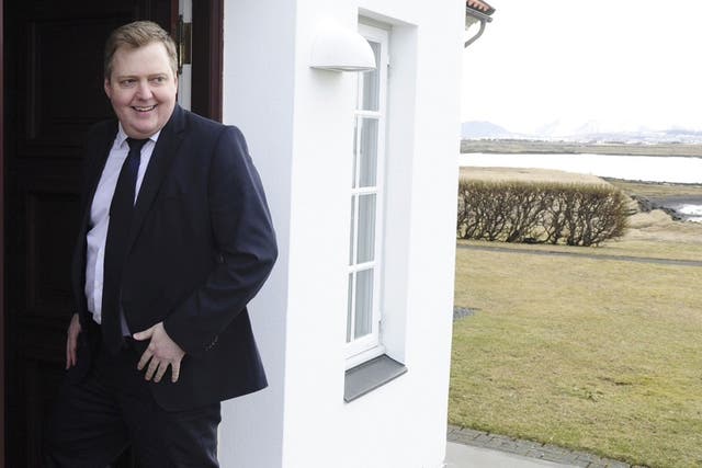 Iceland's Prime Minister Sigmundur David Gunnlaugsson arrives at Iceland president's residence in Reykjavik, Iceland, April 5, 2016.