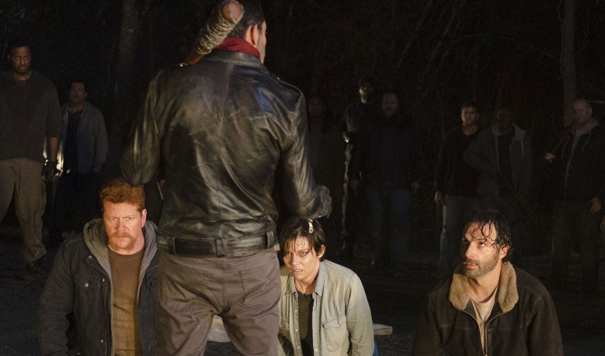 The Walking Dead 6x16 Negan First Scene (Finale Scene) - Vidéo Dailymotion