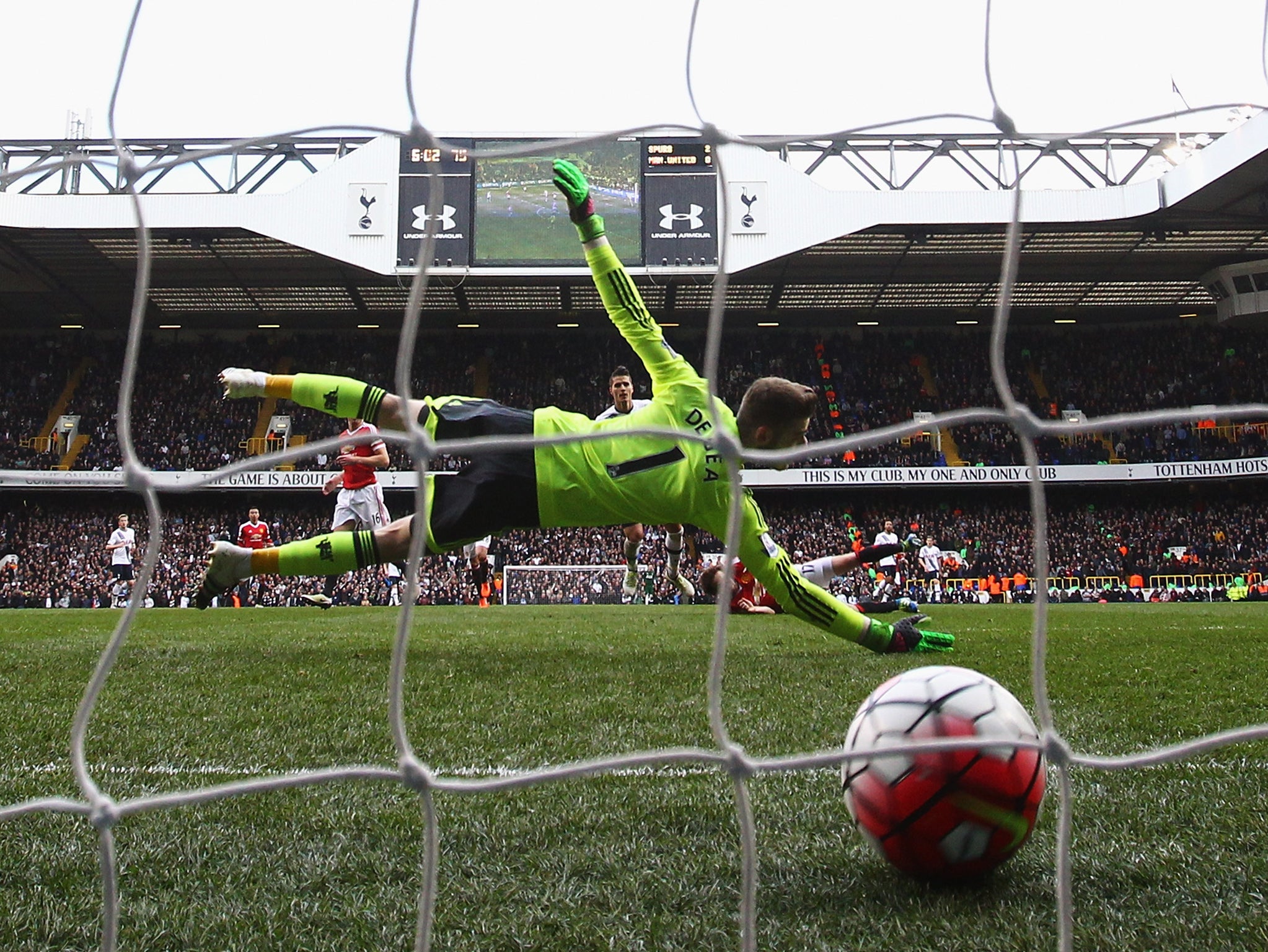 Erik Lamela fires home Tottenham's third goal of the game