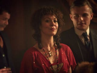 pMcCrory como Polly Shelby / p