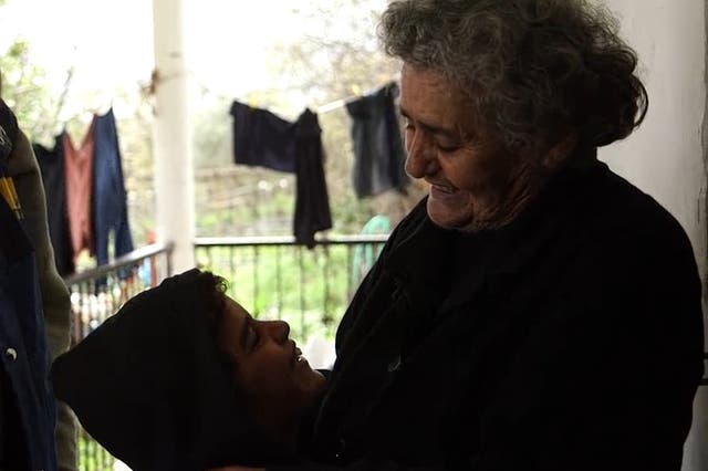 Greek grandmother welcomes refugees into home in Idomeni