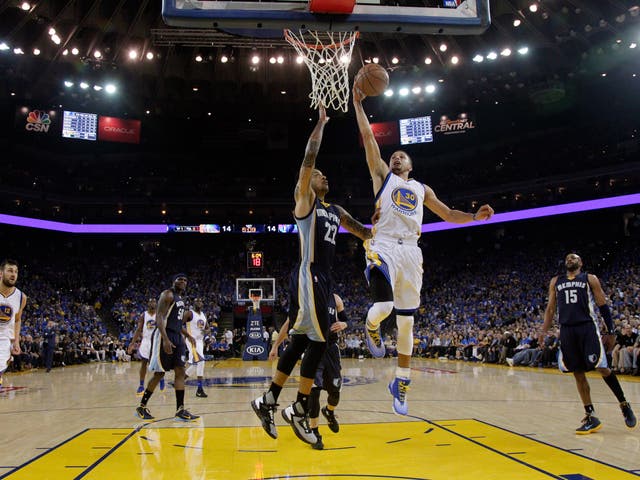 Golden State Warriors' Steph Curry in record-breaking game against the Memphis Grizzlies <em>AP</em>