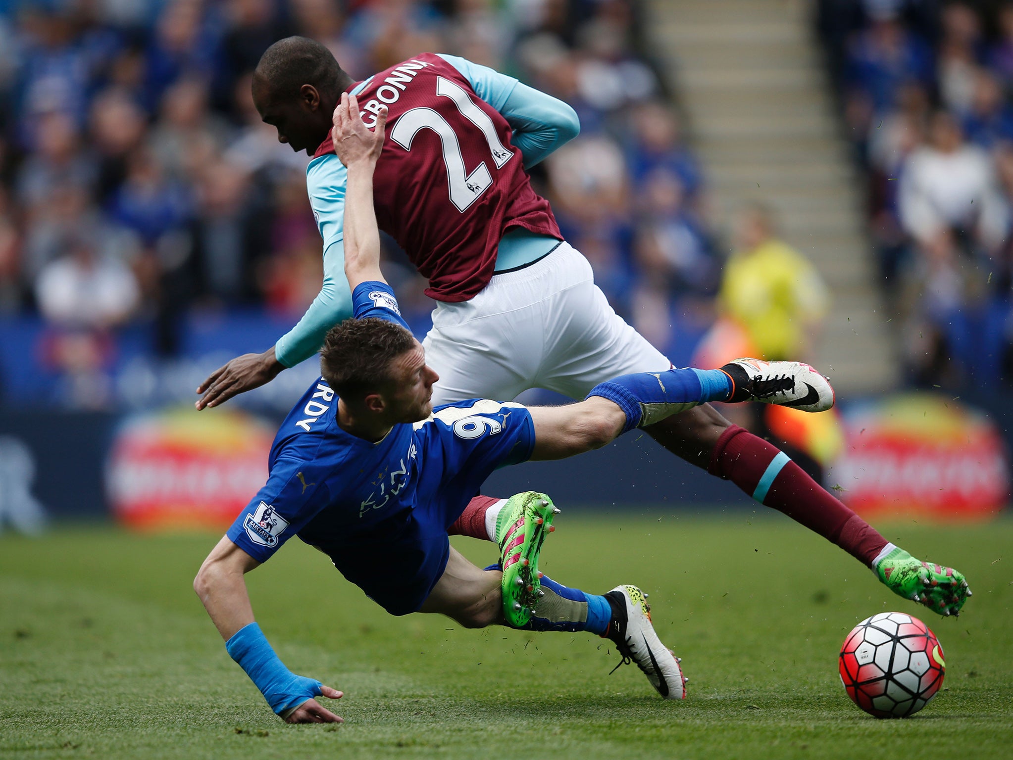 Jamie Vardy was given a second yellow for diving incident (Getty)