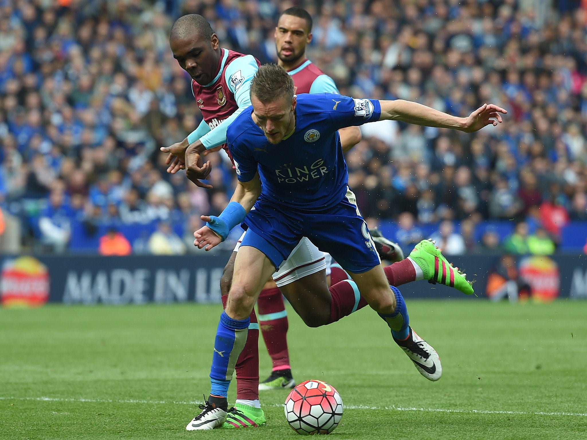 Jamie Vardy was guilty of diving that saw him receive a second yellow card and subsequent red card in Leicester's 2-2 draw with West Ham (Getty)