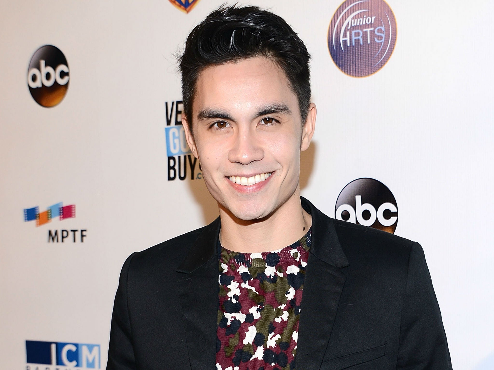 Sam Tsui: YouTube singer comes out as gay and marries partner Casey Breves  | The Independent | The Independent