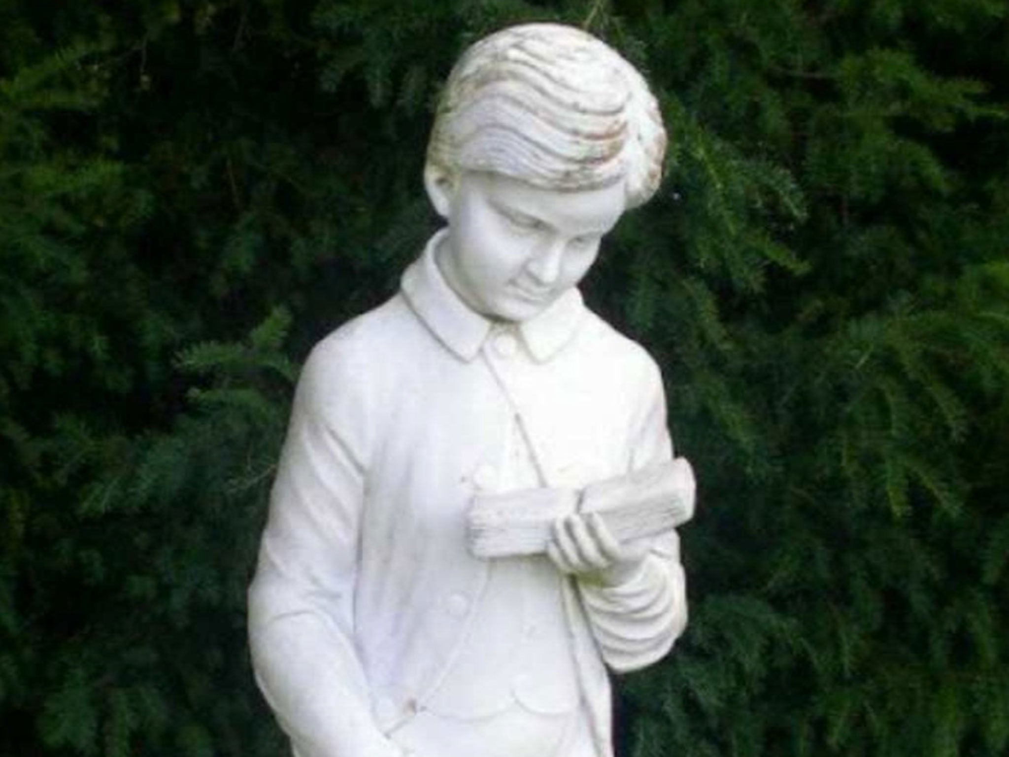 The statue of Lord Byron was stolen from Godmersham Park on 20 April