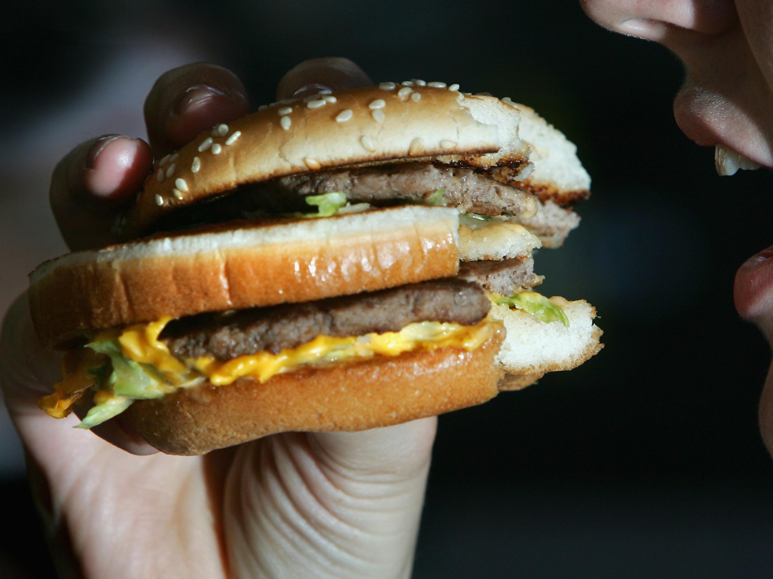 Review: McDonald's - Cheeseburger  Brand Eating. Your Daily Fast Food  Reading.