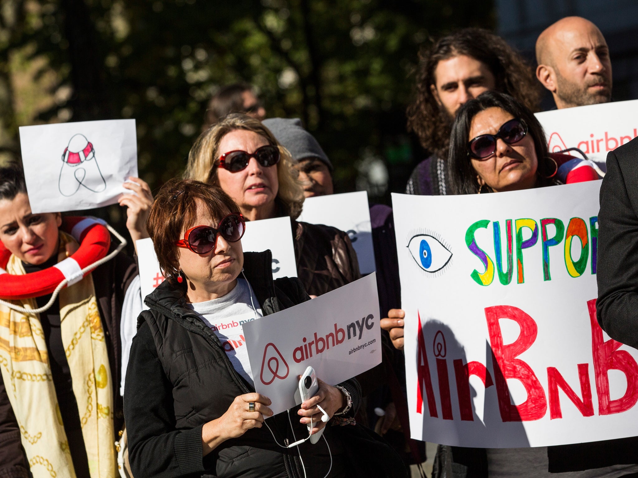 New York City imposed heavy restrictions on Airbnb, but people have been protesting in favour of the sharing economy