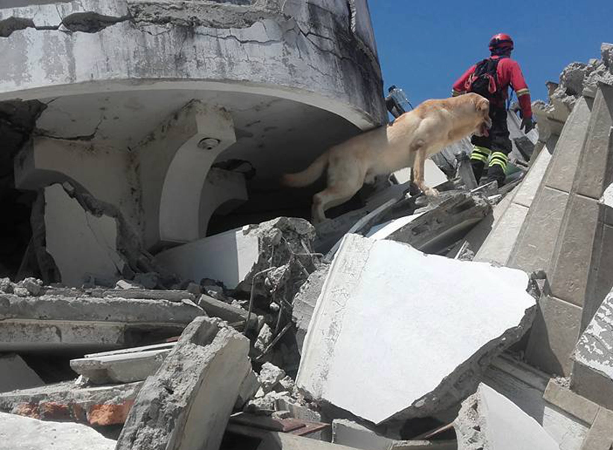 Rescue teams looking for survivors in Ecuador that killed 600 in April