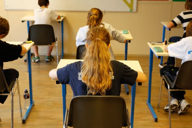 Parents and teachers are opposed to the new gradings for the Sats exams