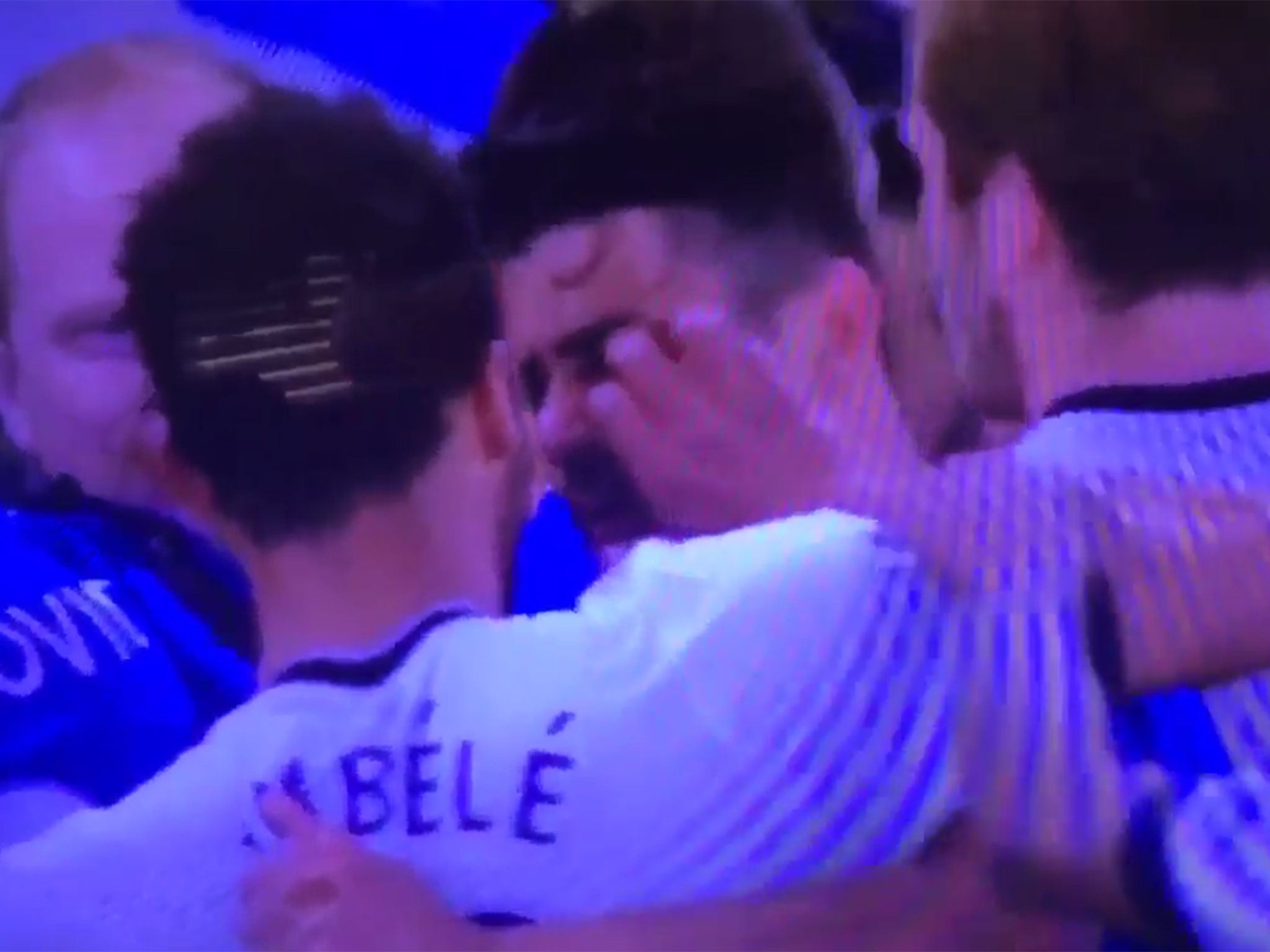 Mousa Dembele puts his fingers in the eye of Diego Costa