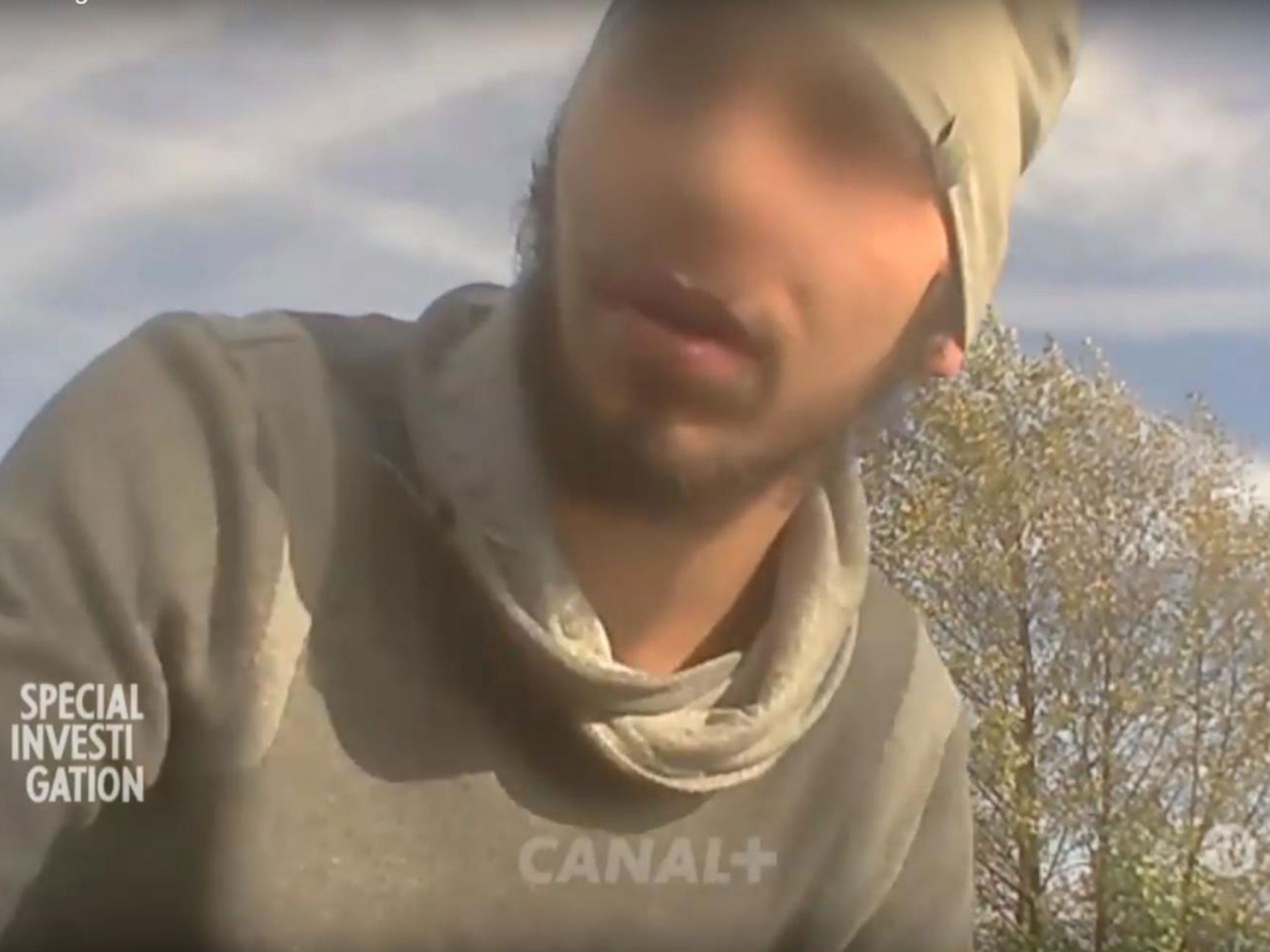 A Canal + reporter secretly filmed Isis supporters planning a terror attack