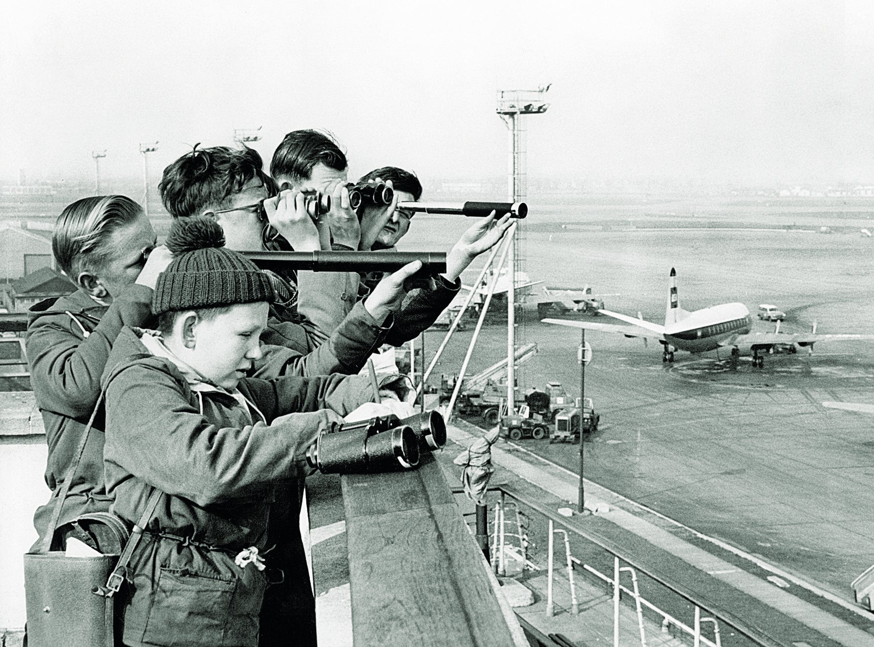 Plane spotting on Heathrow’s viewing terraces in the 1960s