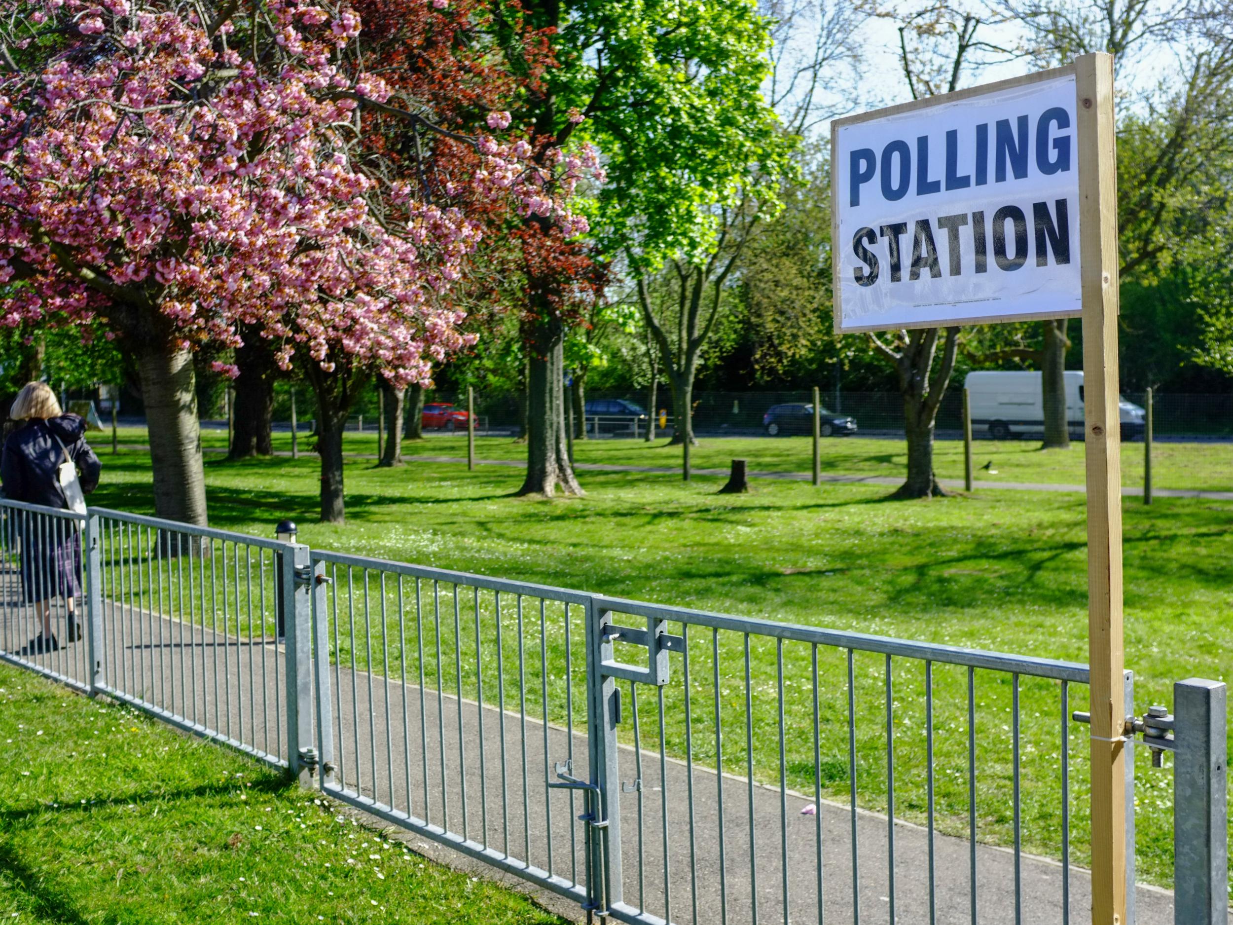 People vote at Polling Station in London, on May 5, 2016. Voting stations open in London and the rest of the UK for voters to decide the London mayor and local counselors