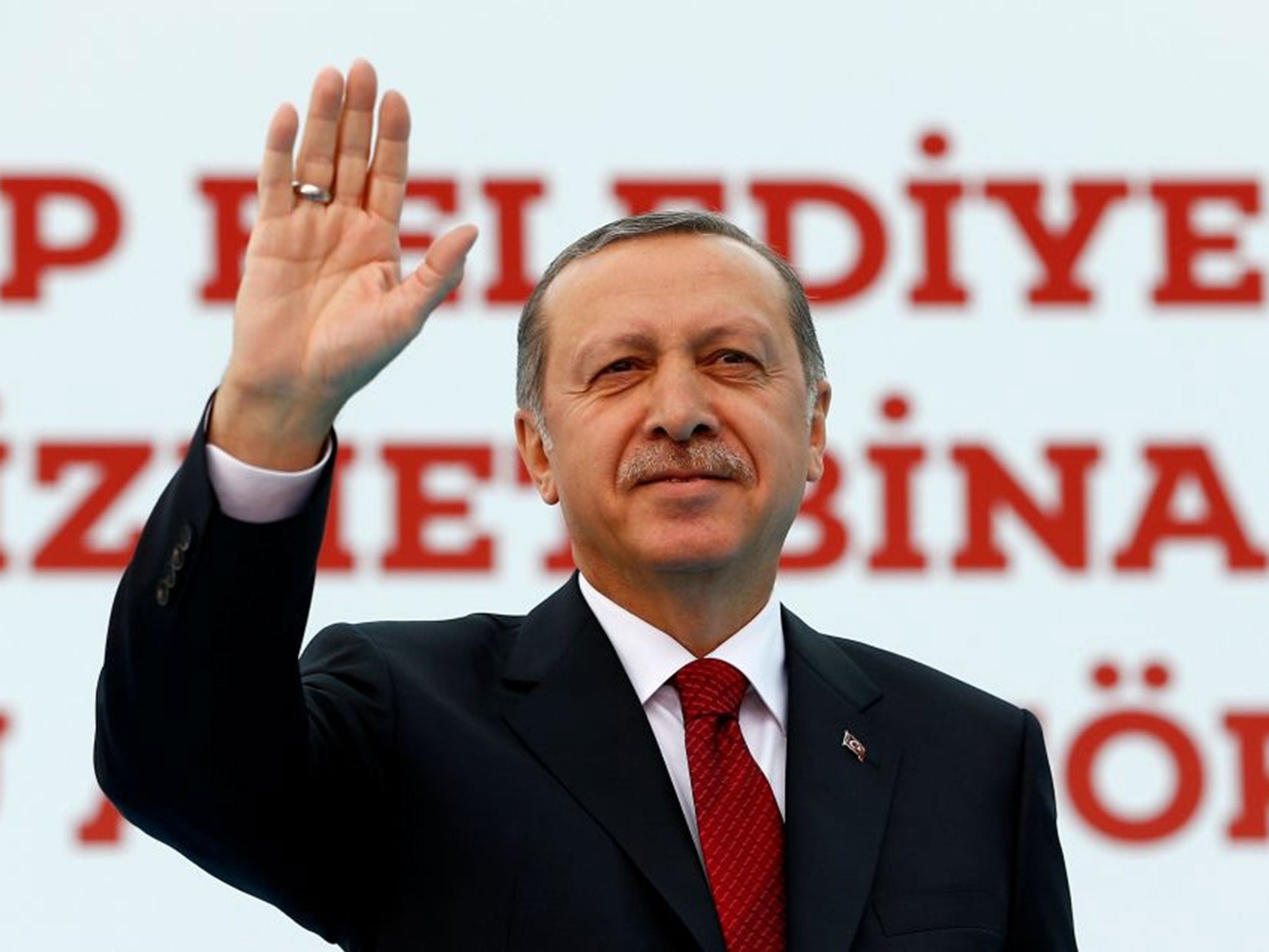 Turkish President Tayyip Erdogan greets his supporters during an opening ceremony in Istanbul, Turkey, 6 May, 2016