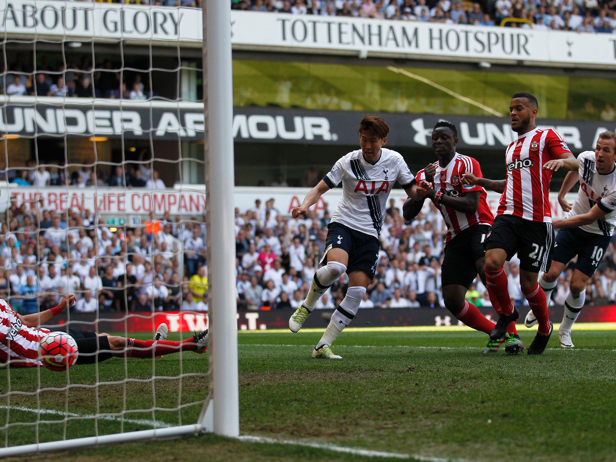 Son scores for Spurs