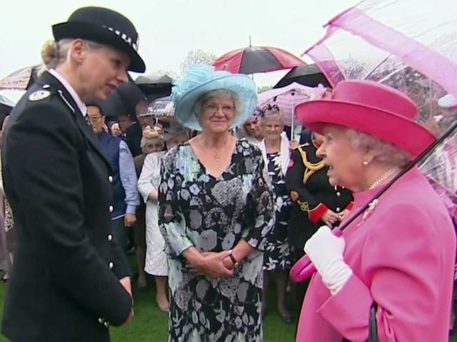 Police officers from Bermuda and Falklands sent to guard Queen’s