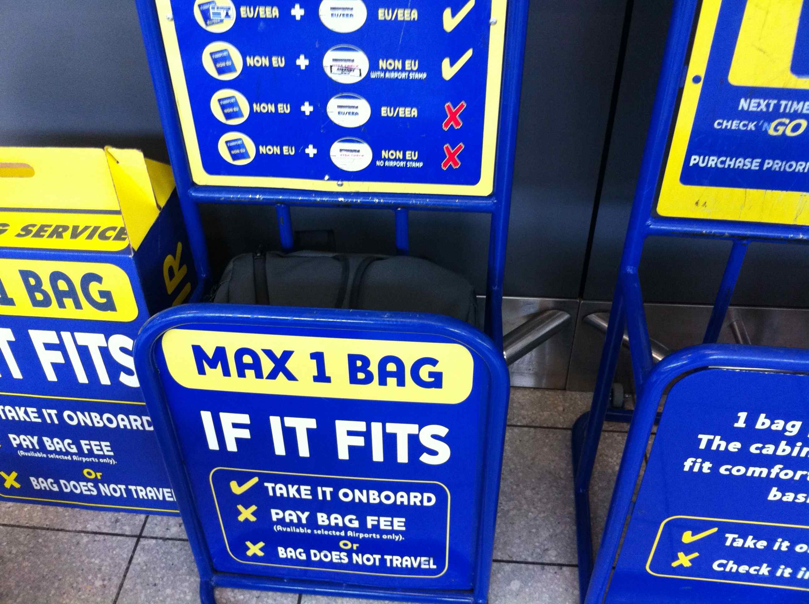 Ryanair cabin baggage size