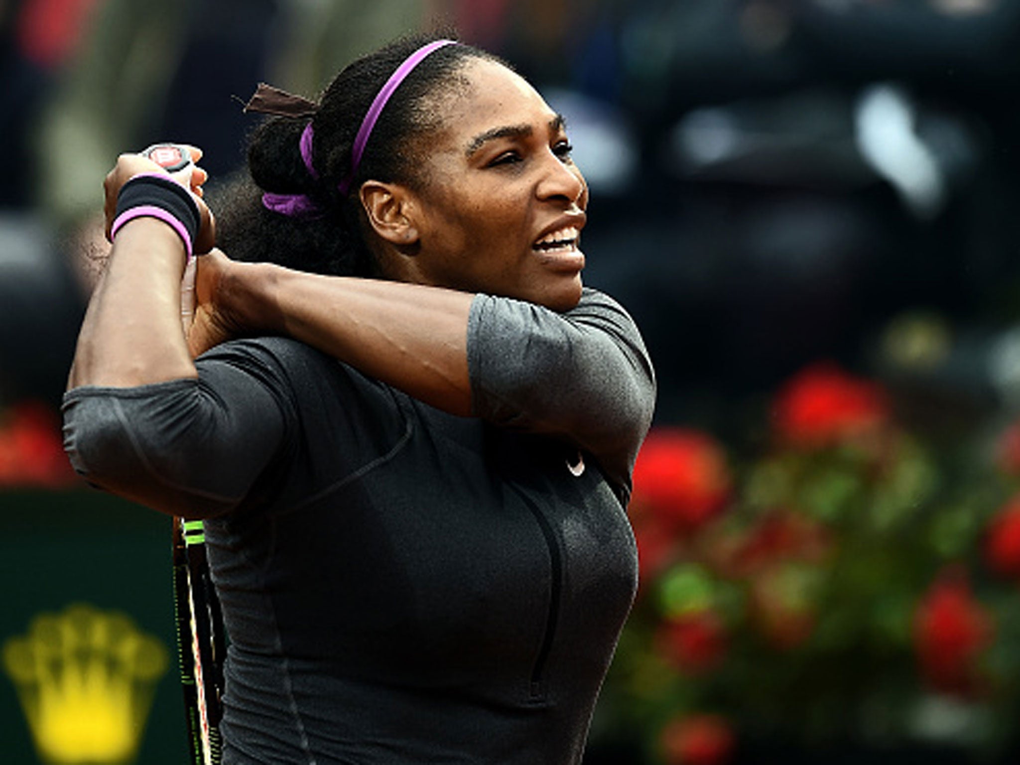 Serena Williams dropped just five games as she overcame Irina-Camelia Begu in the last four of the Rome Masters