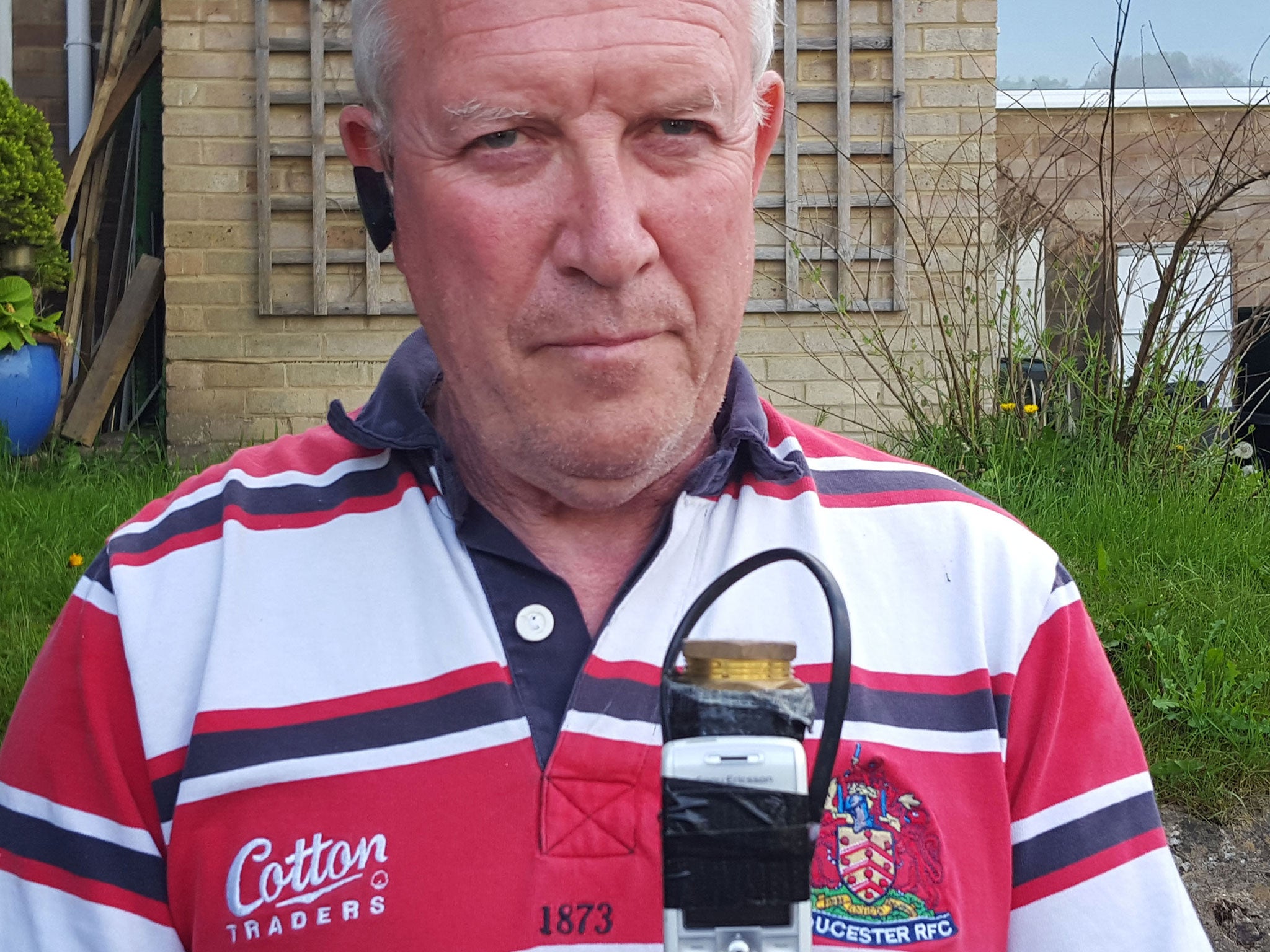 Chris Reid, MD of Security Search Management and Solutions Ltd, one of the firms responsible, holds a similar device to the one that was abandoned, a mobile phone taped to a gas pipe