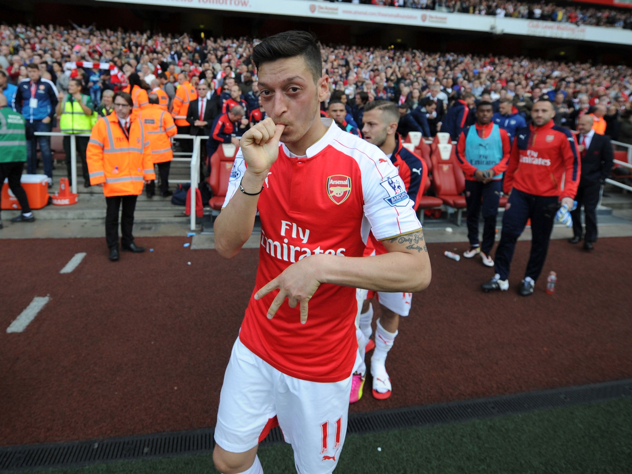 Mesut Ozil has cast doubt over his Arsenal future by delaying contract talks until after Euro 2016