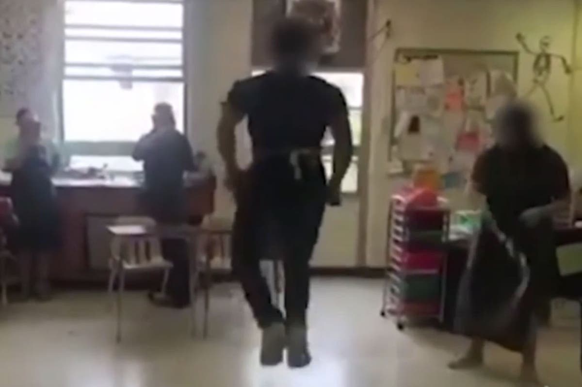 Texas school students use cat intestines as jump rope during lesson