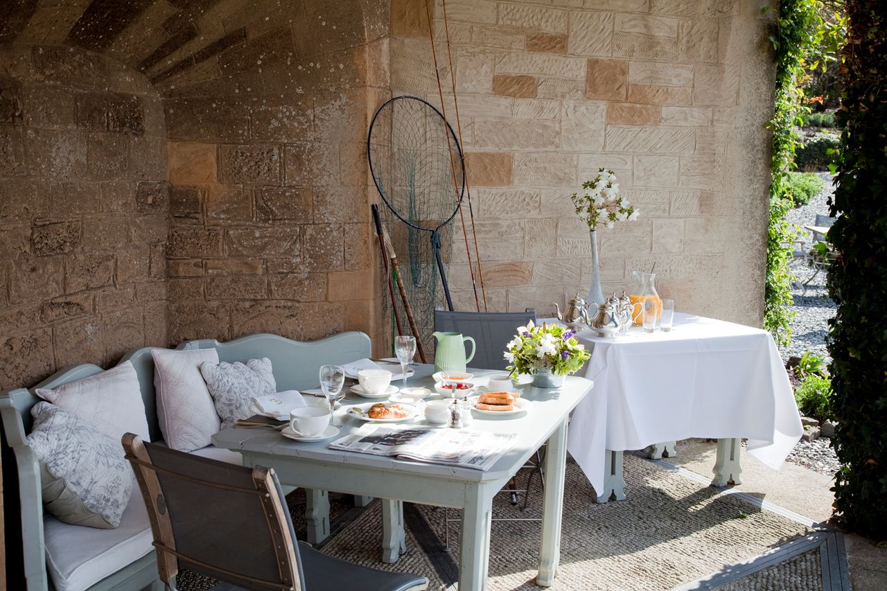 Breakfast on the terrace at Hotel Endsleigh