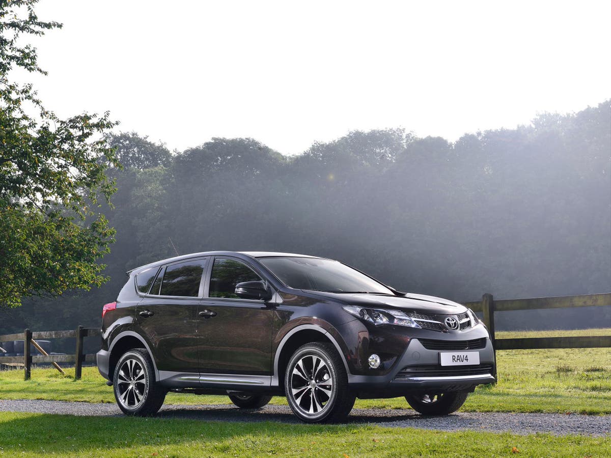Toyota RAV4 Hybrid AWD test: comfortable and innovative but niche | The ...