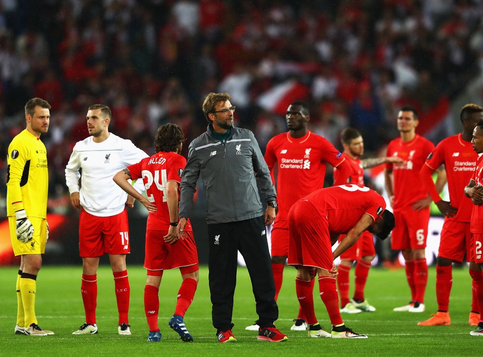 Jurgen Klopp Liverpool Manager Made His Players Sing After Europa League Final Defeat To Sevilla The Independent The Independent