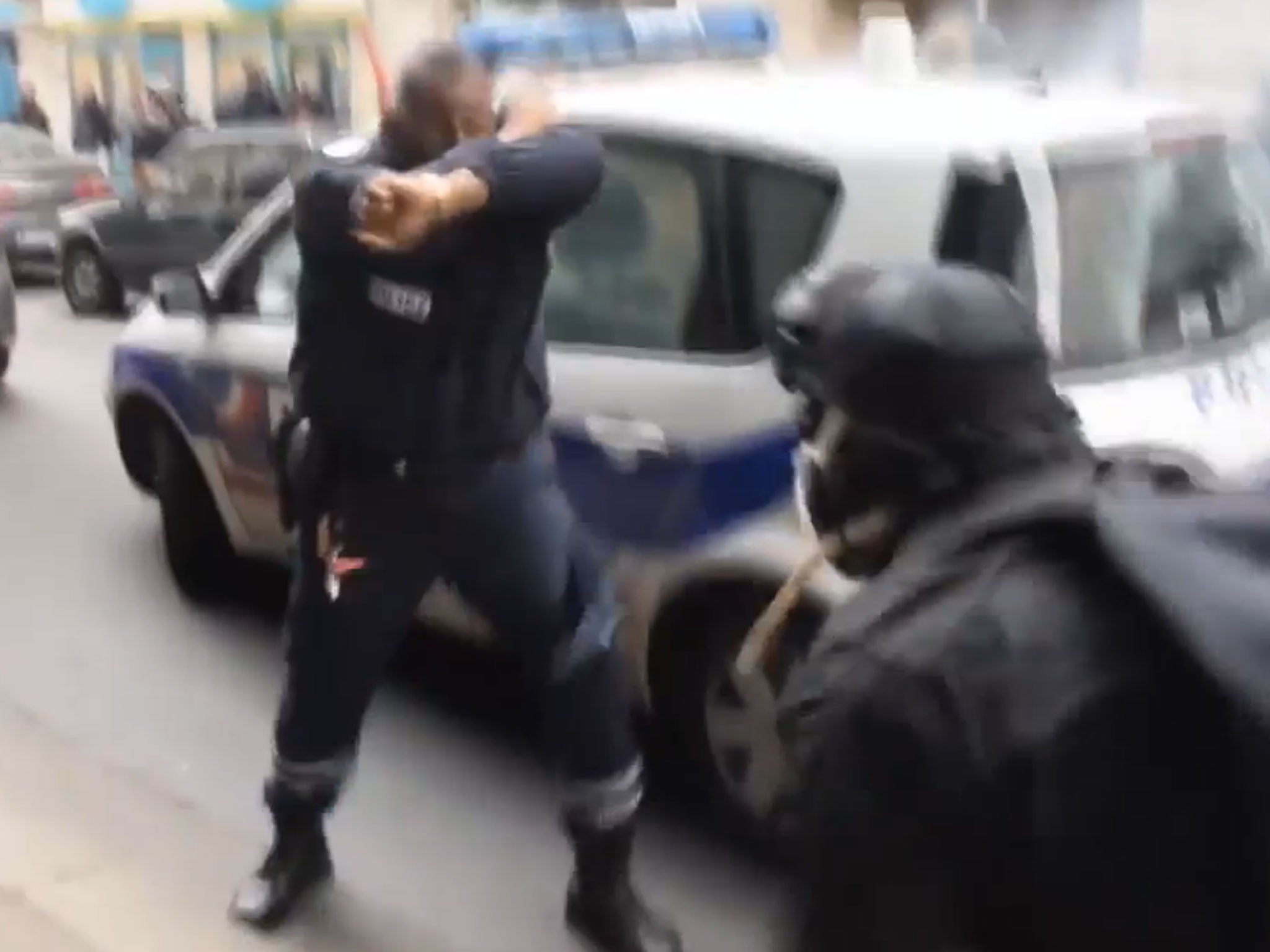 kung fu fighter vs police